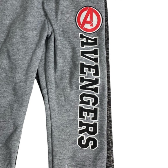 NWT Marvel Avengers 2 Pack Of Boy's Joggers/Sweatpants light Gray & Dark Gray - Picture 3 of 14